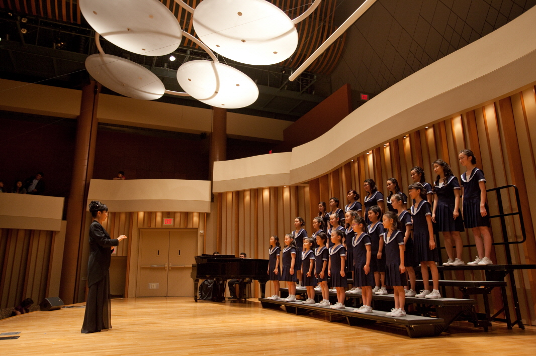 Korean American Young Artists â