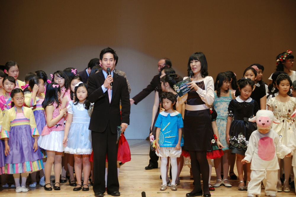 "2009 ׶佺Ƽ"  